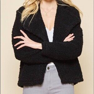 ANDREE by Unit | NWT Black Cropped Teddy Bear Jacket | Small